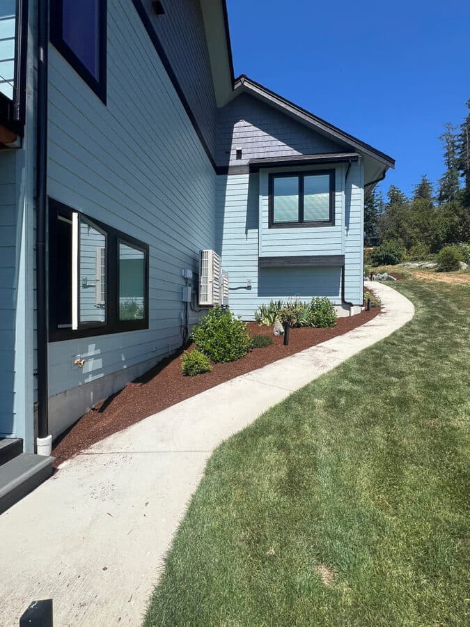 Lawn edging and trimming
